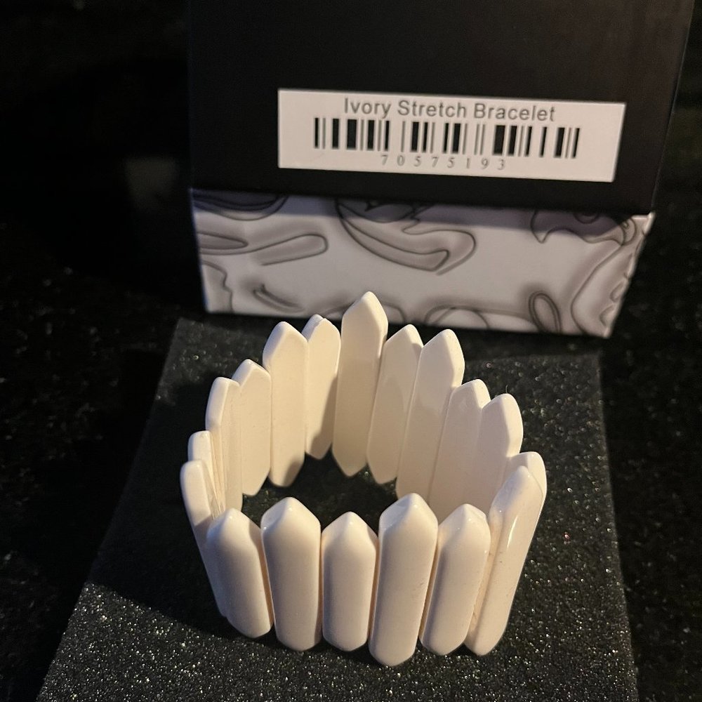Sassy Jones Ivory Stretch Bracelet